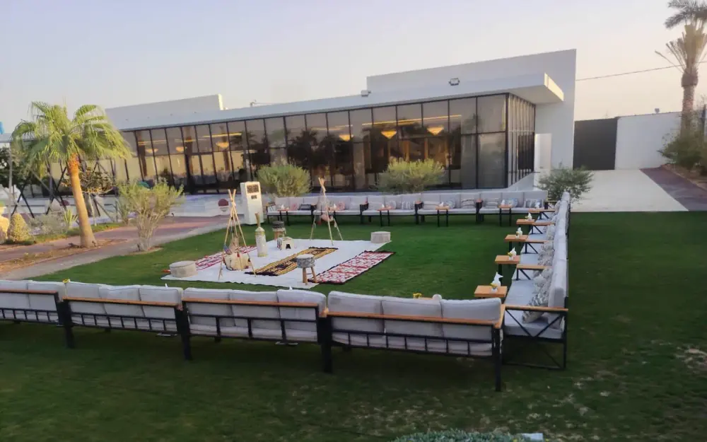 How to Arrange an Outdoor Majlis for a Gathering